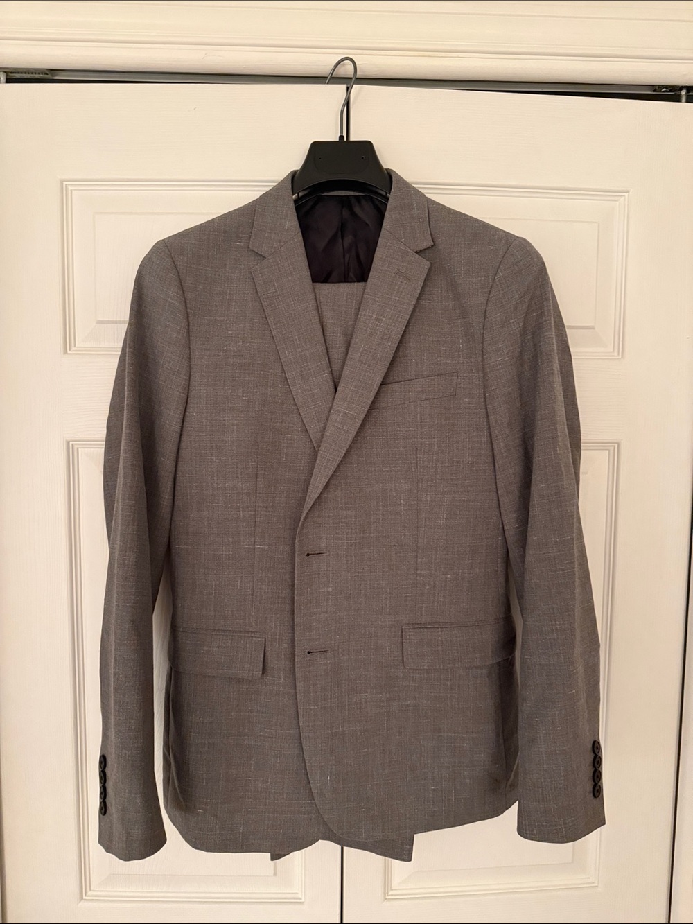 Men's Gray Kin Suit Jacket & Pants